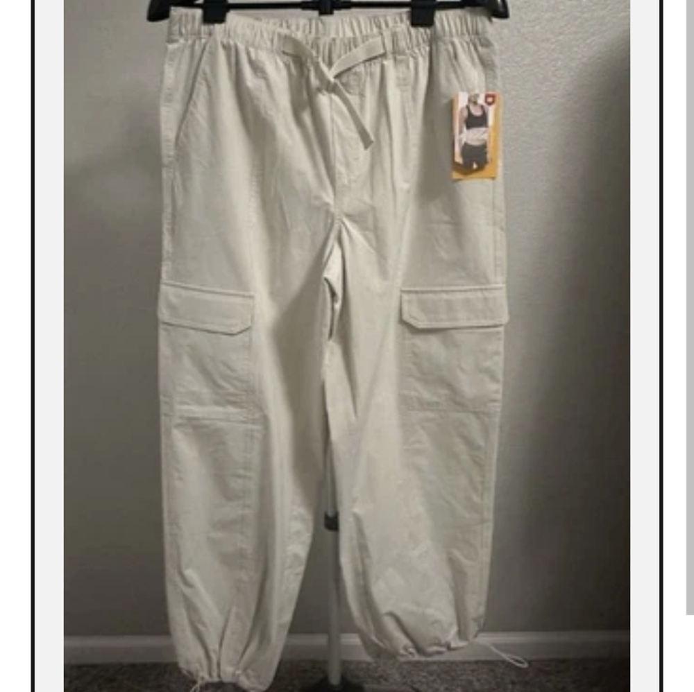 Avia Women's Light Tan Joggers